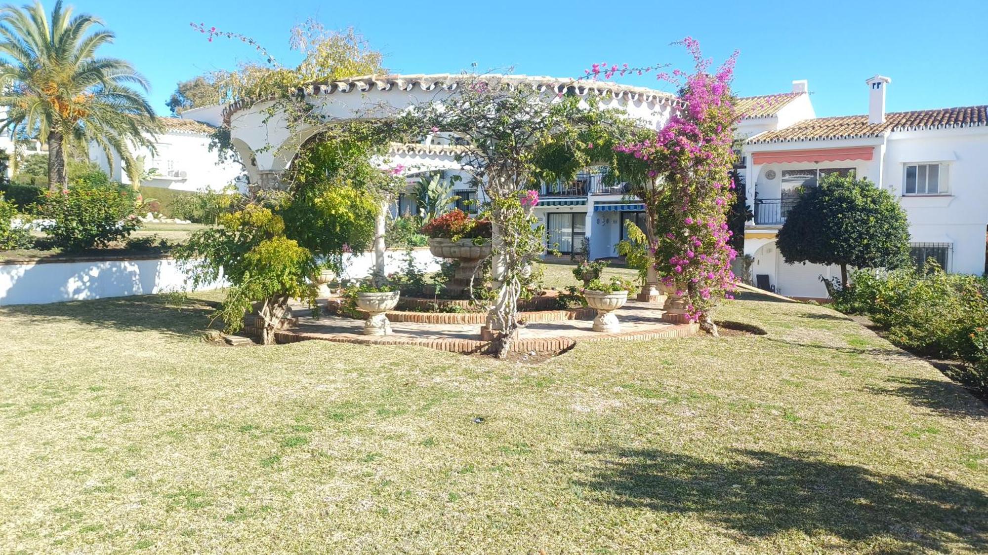 Le Joyau Andalou Apartment Estepona Luaran gambar